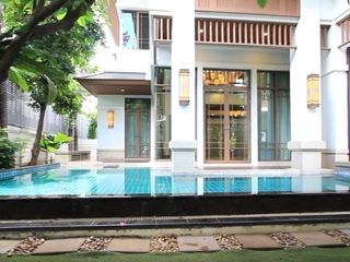 Casa en alquiler de 4 habitaciones en Sathon, Bangkok