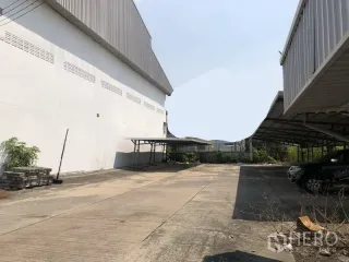 Аренда склад в Mueang Samut Prakan, Самутпракан
