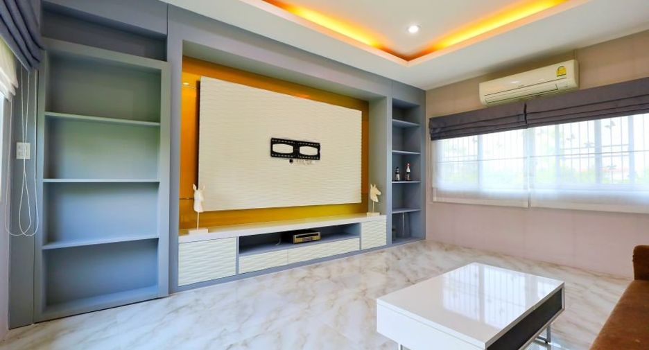 For sale 4 bedrooms house in Bang Khae, Bangkok