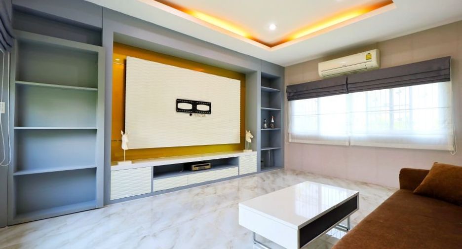 For sale 4 bedrooms house in Bang Khae, Bangkok