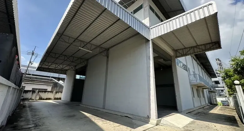 For rent warehouse in Lam Luk Ka, Pathum Thani