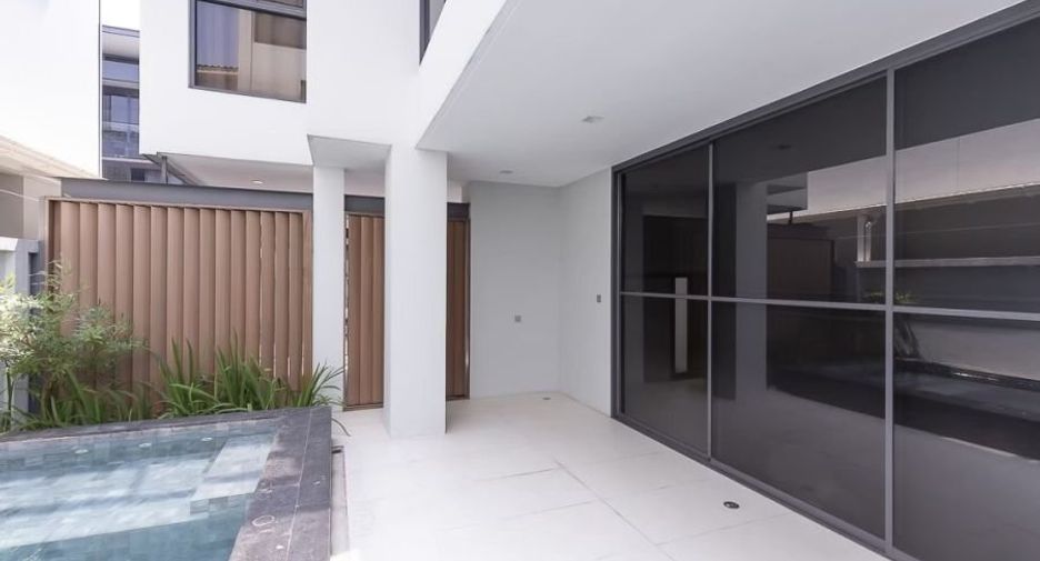 Haus zum Kauf mit 4 Zimmer in Wang Thonglang, Bangkok