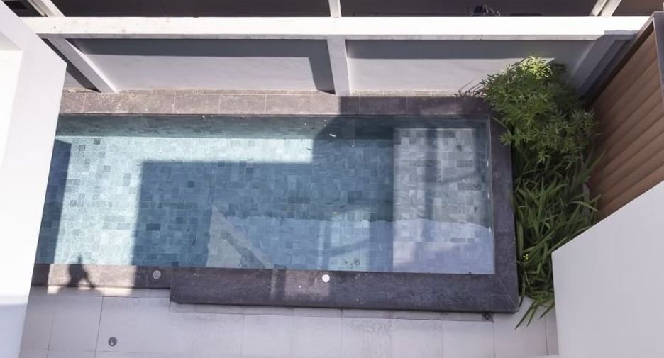 Haus zum Kauf mit 4 Zimmer in Wang Thonglang, Bangkok