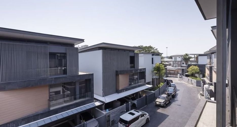 Haus zum Kauf mit 4 Zimmer in Wang Thonglang, Bangkok