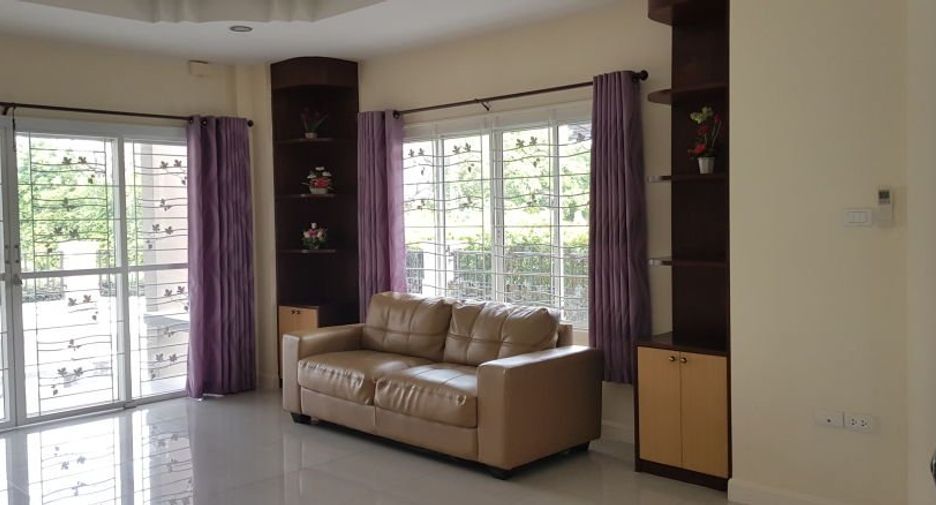For rent and for sale 3 bedrooms house in Bang Lamung, Chonburi