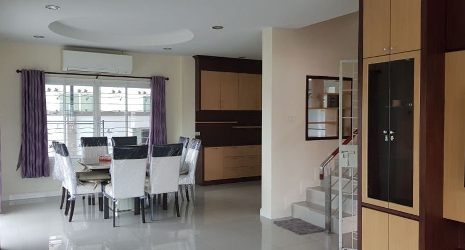 For rent and for sale 3 bedrooms house in Bang Lamung, Chonburi