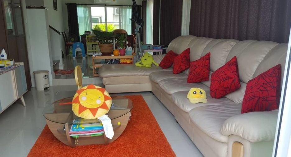 出租 和 出售 4 卧室 独立屋 在 Mueang Chon Buri, Chon Buri