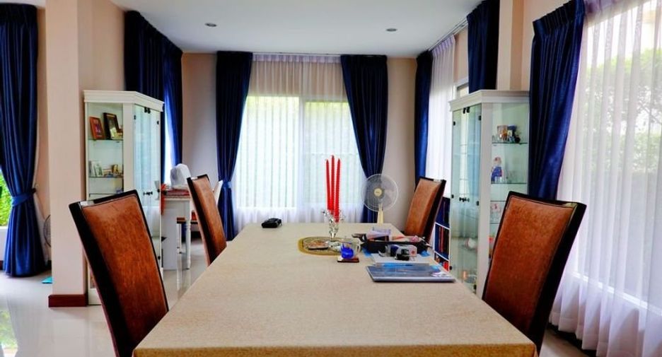 Casa en venta de 3 habitaciones en Bang Khae, Bangkok