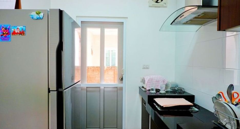 Casa en venta de 3 habitaciones en Bang Khae, Bangkok