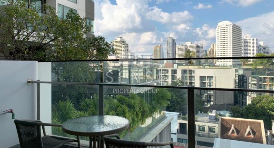 For rent 2 bedrooms condo in Khlong Toei, Bangkok