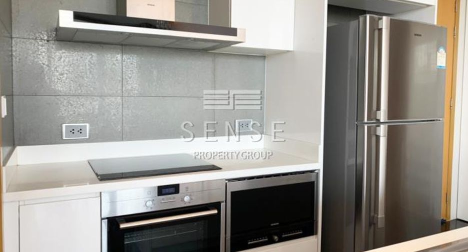 For rent 2 bedrooms condo in Khlong Toei, Bangkok
