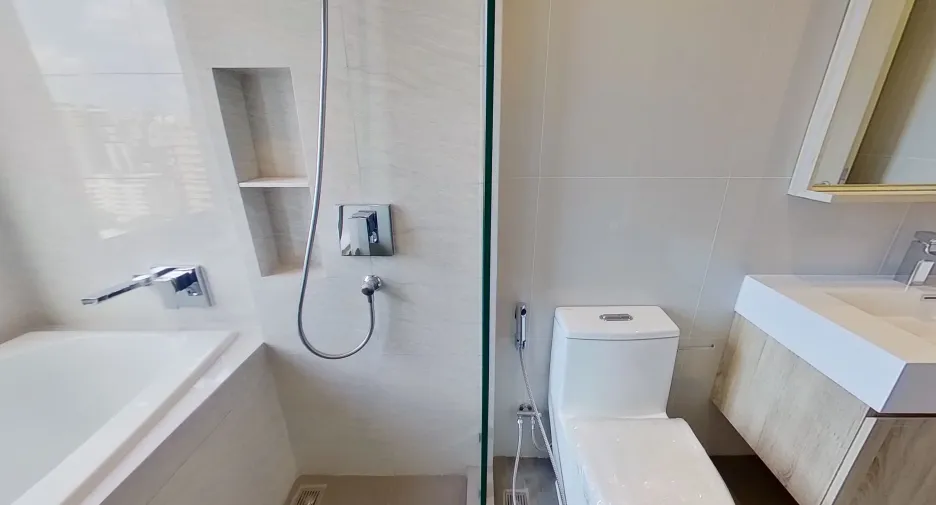For sale 2 Beds condo in Watthana, Bangkok