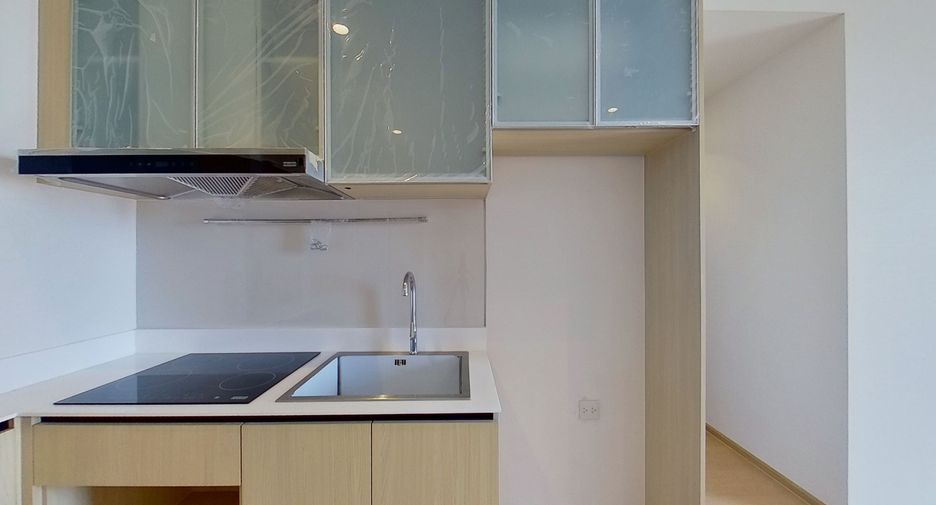 For sale 2 Beds condo in Watthana, Bangkok