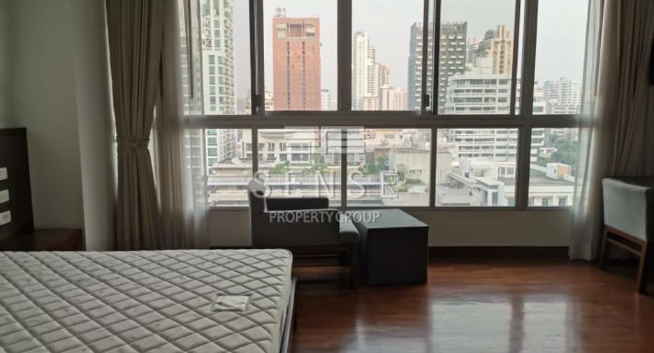 For rent 3 bedrooms condo in Watthana, Bangkok