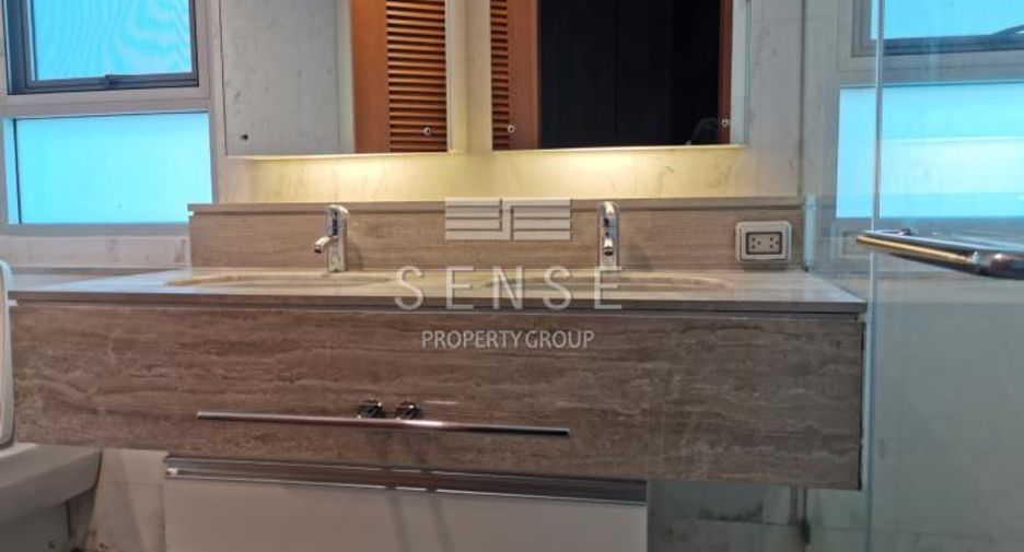 For rent 3 bedrooms condo in Watthana, Bangkok