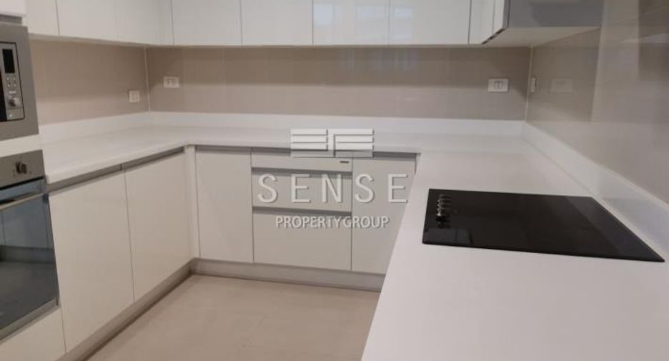 For rent 3 bedrooms condo in Watthana, Bangkok