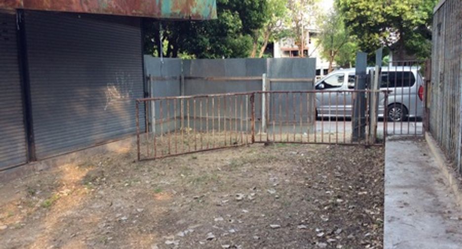 For sale retail Space in Mueang Lamphun, Lamphun