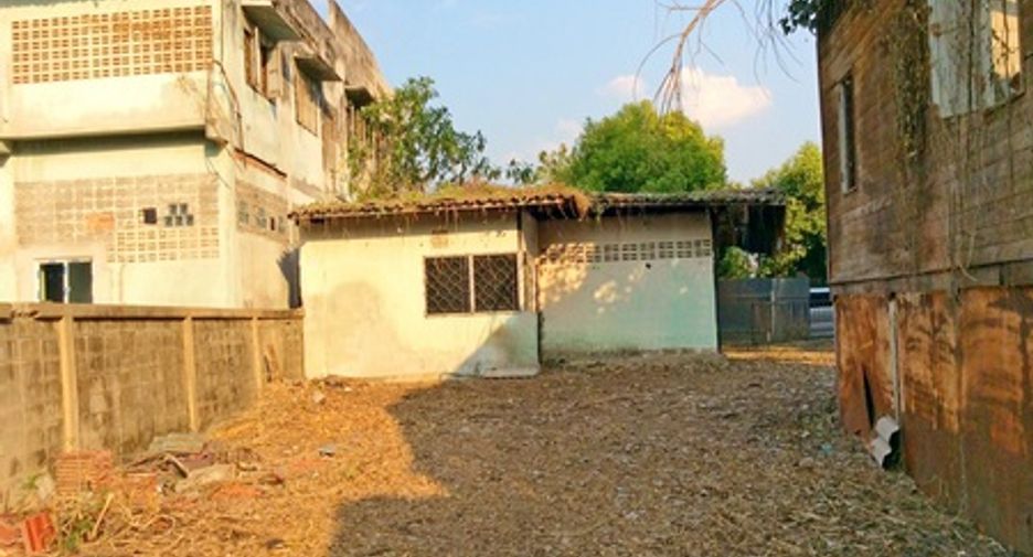 For sale retail Space in Mueang Lamphun, Lamphun