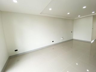 For rent 1 bed office in Bang Na, Bangkok