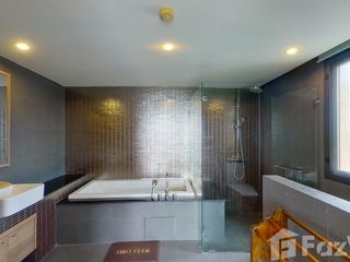 For sale 2 bed condo in Cha Am, Phetchaburi