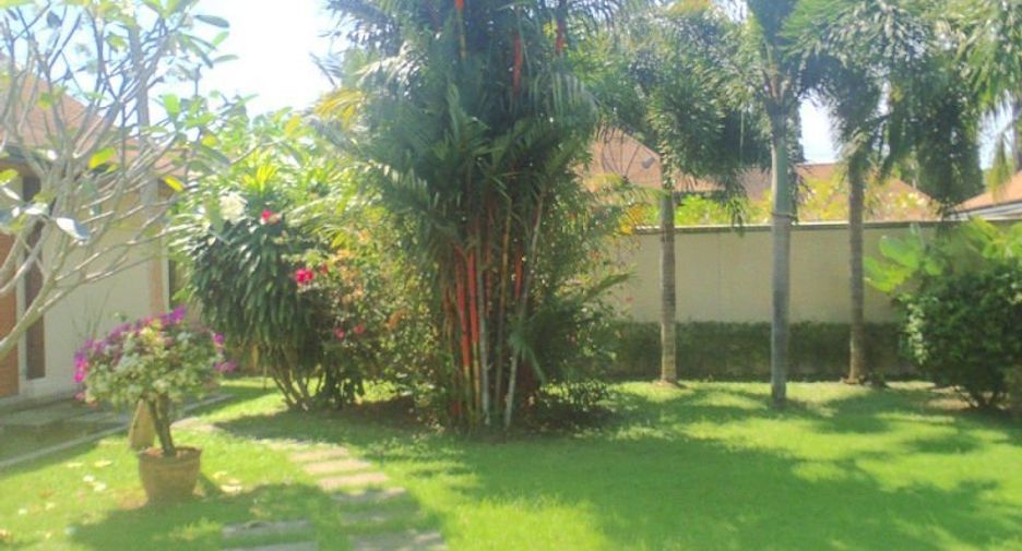 Villa en alquiler y en venta de 3 habitaciones en Mueang Phuket, Phuket