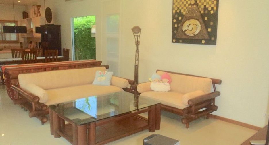 Villa en alquiler y en venta de 3 habitaciones en Mueang Phuket, Phuket