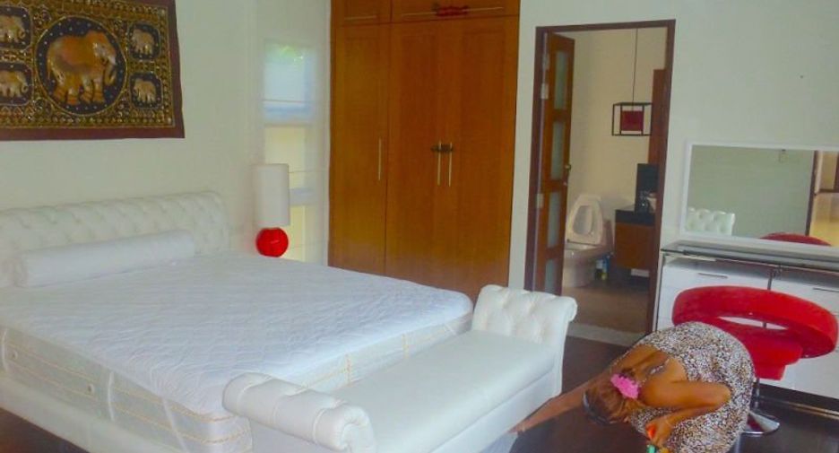 Villa en alquiler y en venta de 3 habitaciones en Mueang Phuket, Phuket