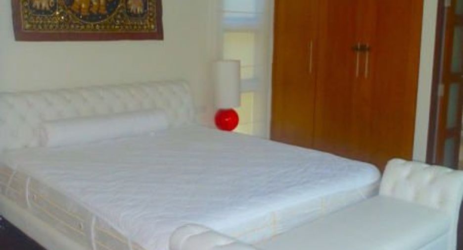 Villa en alquiler y en venta de 3 habitaciones en Mueang Phuket, Phuket