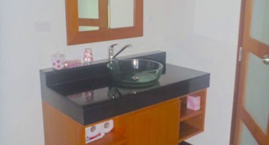 Villa en alquiler y en venta de 3 habitaciones en Mueang Phuket, Phuket