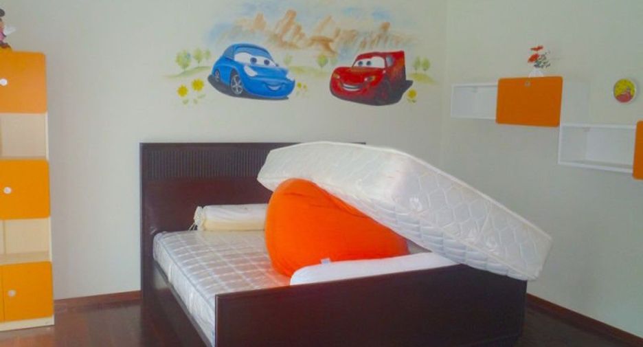 Villa en alquiler y en venta de 3 habitaciones en Mueang Phuket, Phuket