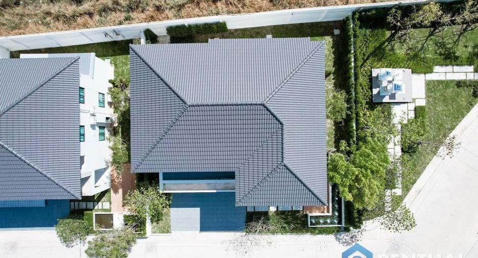 For sale 4 bedrooms house in Bang Lamung, Chonburi