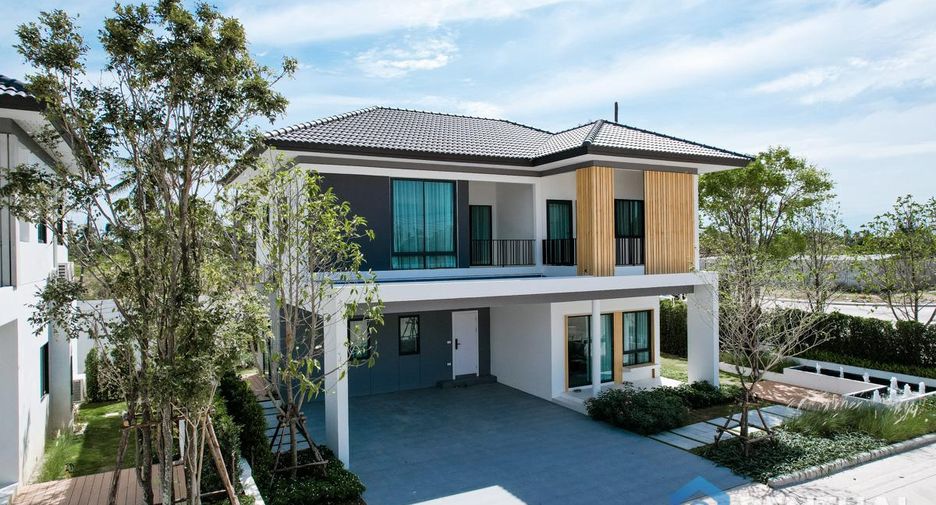 For sale 4 bedrooms house in Bang Lamung, Chonburi