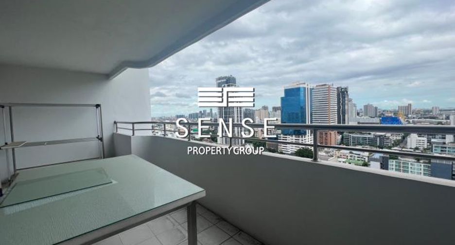 For sale 3 bed condo in Watthana, Bangkok