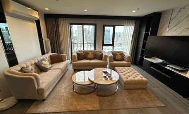 For sale 2 bed condo in Huai Khwang, Bangkok