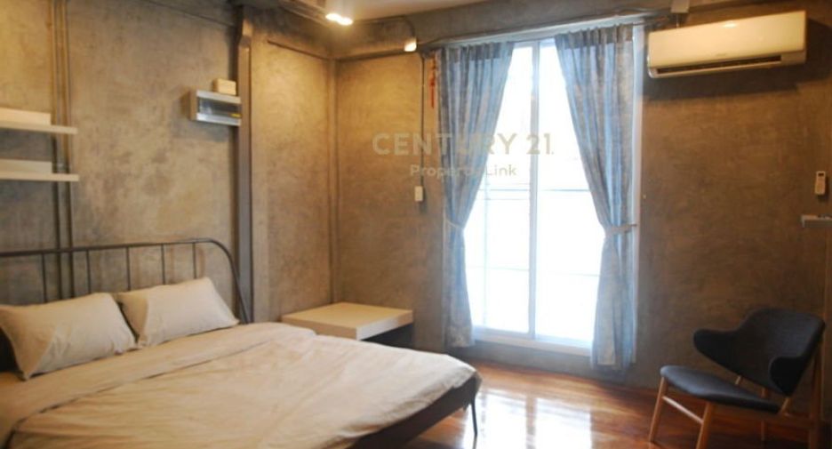 Local comercial en venta de 4 habitaciones en Bang Rak, Bangkok