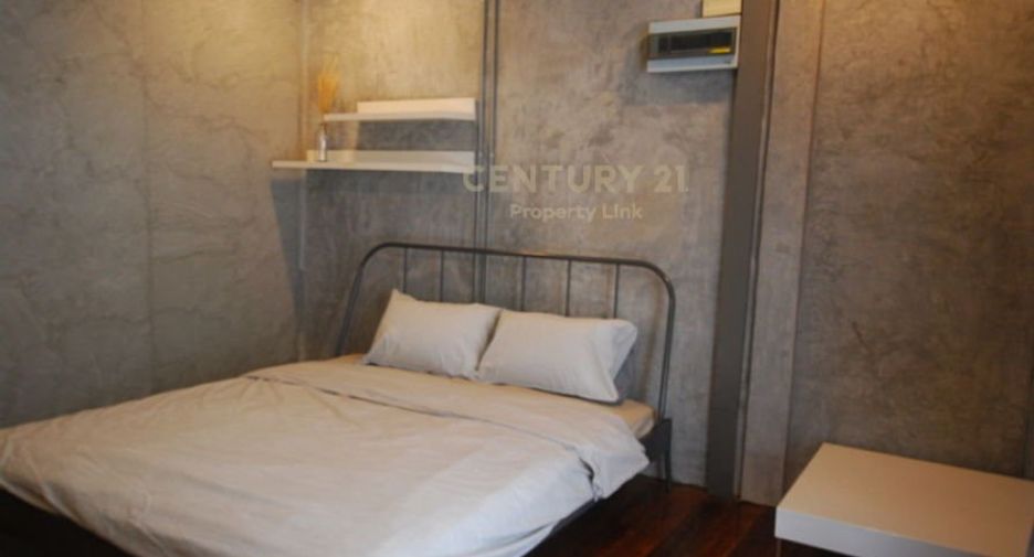 Local comercial en venta de 4 habitaciones en Bang Rak, Bangkok
