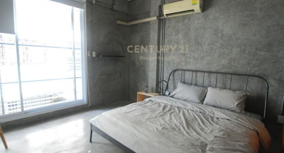 Local comercial en venta de 4 habitaciones en Bang Rak, Bangkok