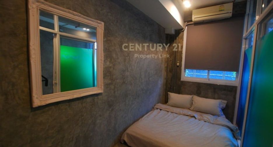 Local comercial en venta de 4 habitaciones en Bang Rak, Bangkok
