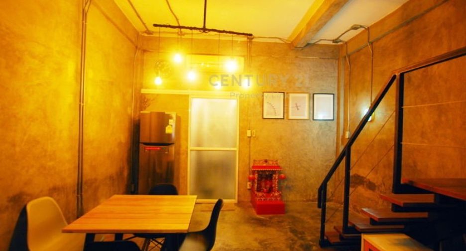 Local comercial en venta de 4 habitaciones en Bang Rak, Bangkok