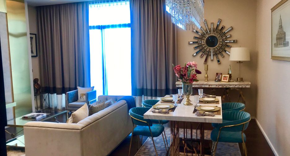 À louer et à vendre 3 chambres condo à Khlong Toei, Bangkok