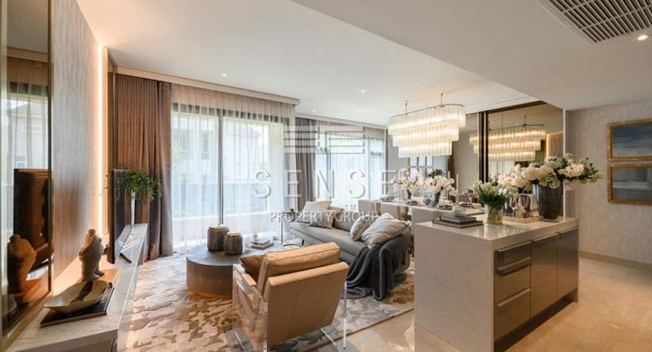 For sale 3 bedrooms condo in Watthana, Bangkok