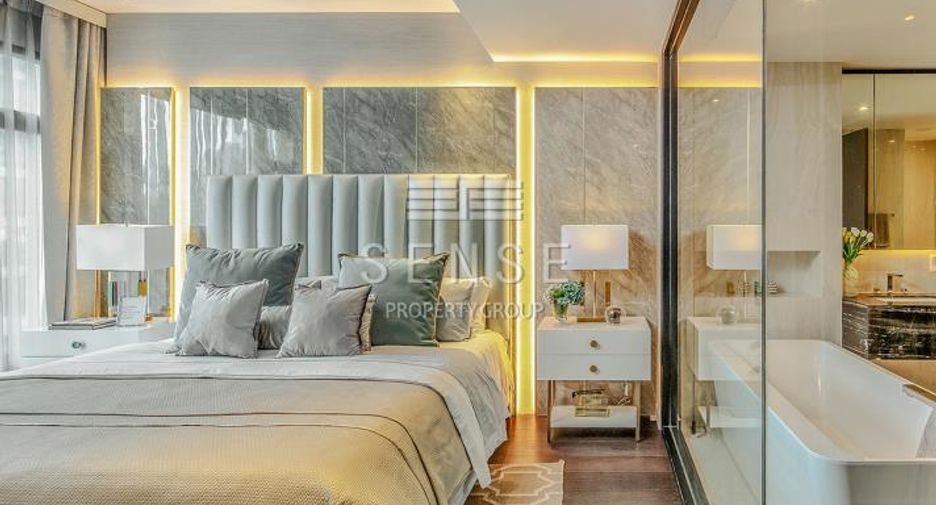 For sale 3 bedrooms condo in Watthana, Bangkok