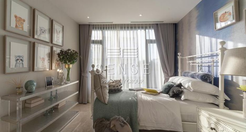 For sale 3 bedrooms condo in Watthana, Bangkok