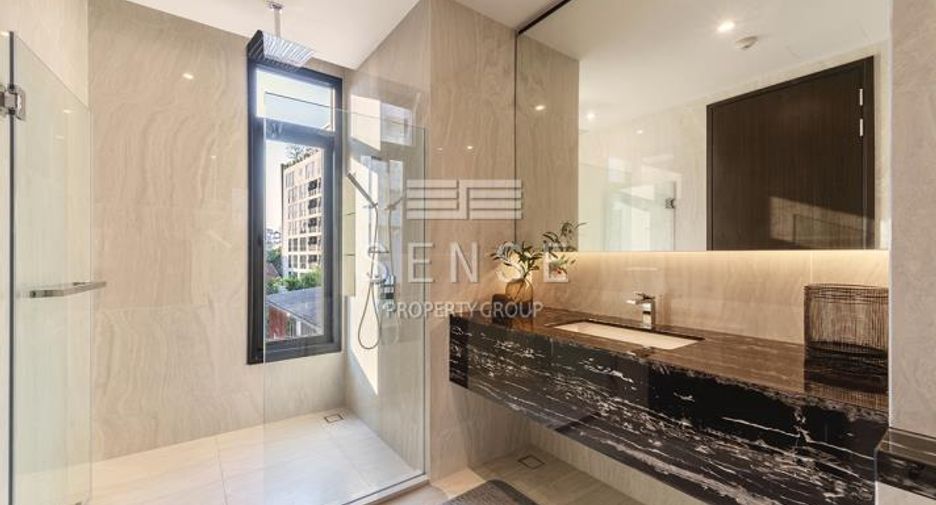 For sale 3 bedrooms condo in Watthana, Bangkok