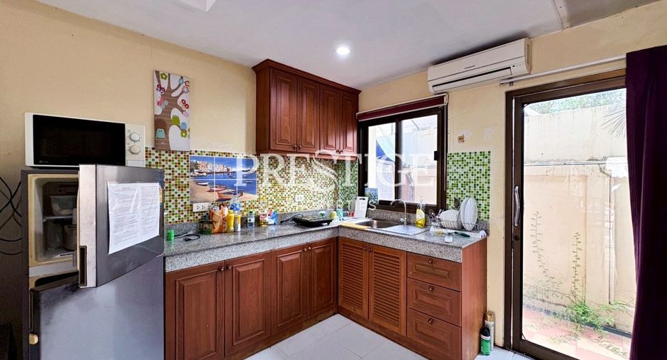 Local comercial en venta de 28 habitaciones en Bang Lamung, Chonburi