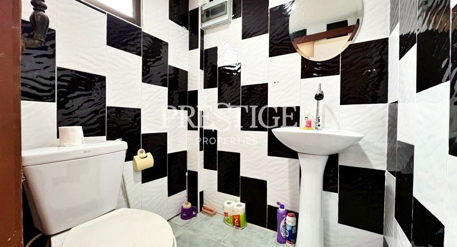Local comercial en venta de 28 habitaciones en Bang Lamung, Chonburi