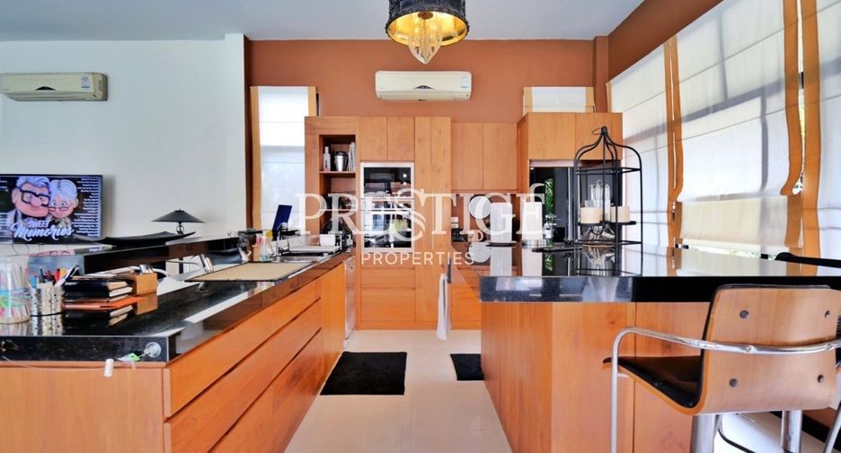 À vendre 4 chambres maison à East Pattaya, Pattaya