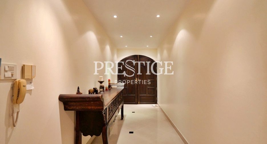 For sale 4 bed house in Bang Lamung, Chonburi