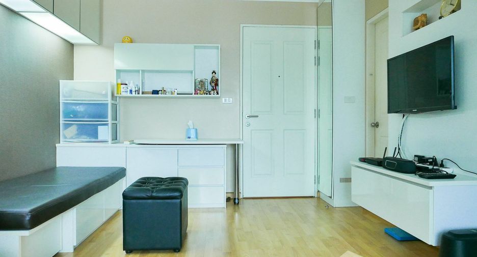 For sale 1 bed condo in Phaya Thai, Bangkok