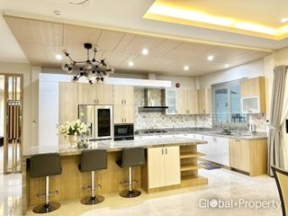 For sale 6 bed house in Bang Lamung, Chonburi